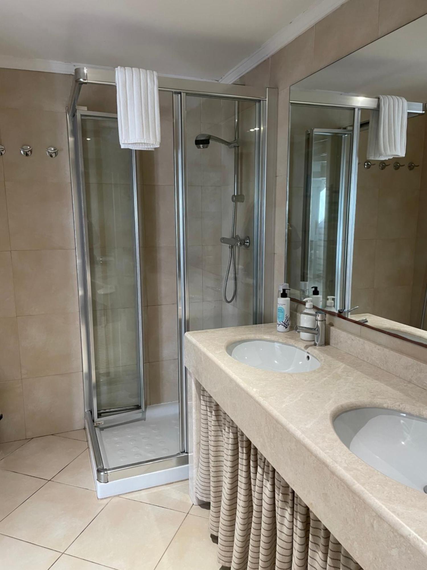 Bel Appartement Baie Plage - Wifi - Parking - Draps Et Serviettes Hendaye Exterior photo